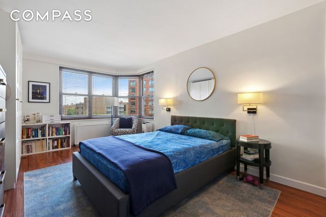 7025 Yellowstone Blvd Apt 5Z, New York City, NY 11375