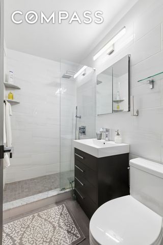 7025 Yellowstone Blvd Apt 5Z, New York City, NY 11375