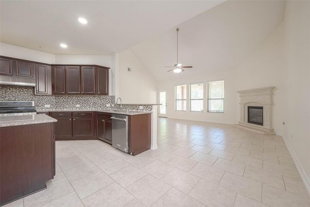 5922 Aspen Farms Lane, Sugar Land, TX 77479
