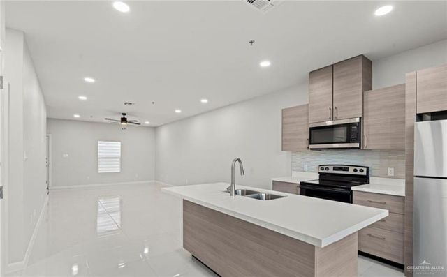 3500 Vanessa Lane 2, Weslaco, TX 78596