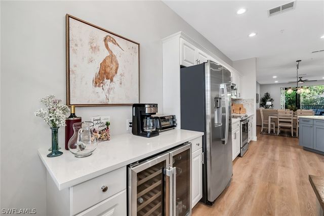 4843 Hampshire CT 2-103, Naples, FL 34112