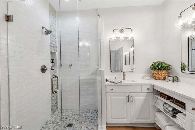 4843 Hampshire CT 2-103, Naples, FL 34112