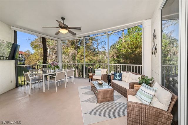 4843 Hampshire CT 2-103, Naples, FL 34112