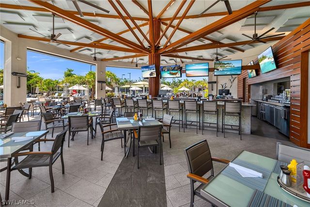 4843 Hampshire CT 2-103, Naples, FL 34112