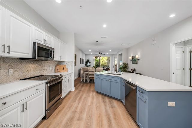 4843 Hampshire CT 2-103, Naples, FL 34112