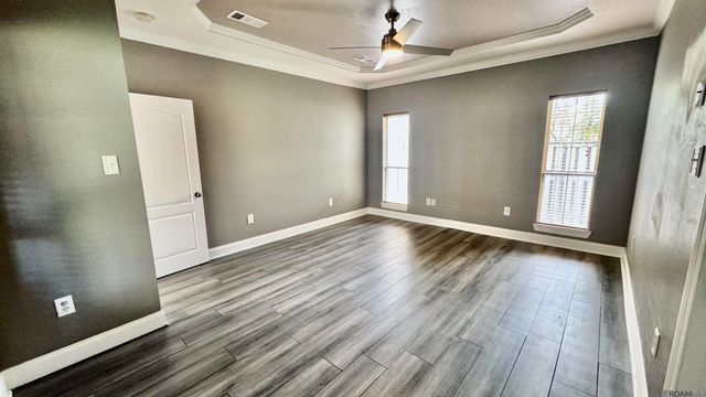 34227 Fountain View Dr, Walker, LA 70785