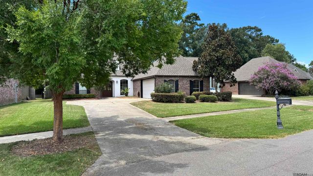 34227 Fountain View Dr, Walker, LA 70785