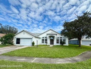 4355 S Lakes Circle, Melbourne, FL 32901