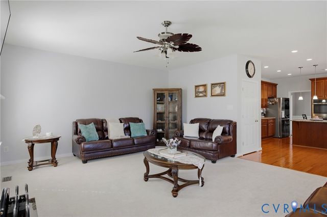 5913 Trail Ride Dr, Moseley, VA 23120