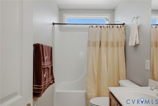 5913 Trail Ride Dr, Moseley, VA 23120