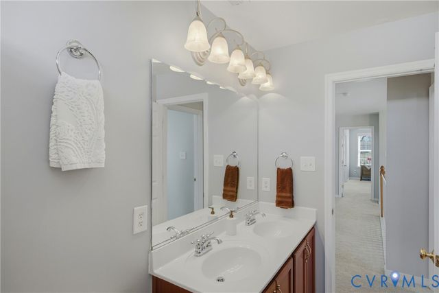 5913 Trail Ride Dr, Moseley, VA 23120