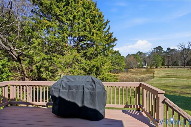 5913 Trail Ride Dr, Moseley, VA 23120