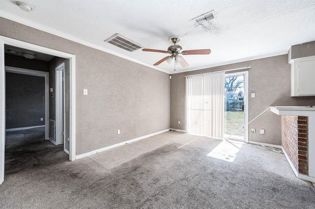 6110 Guadalupe Street, Houston, TX 77016