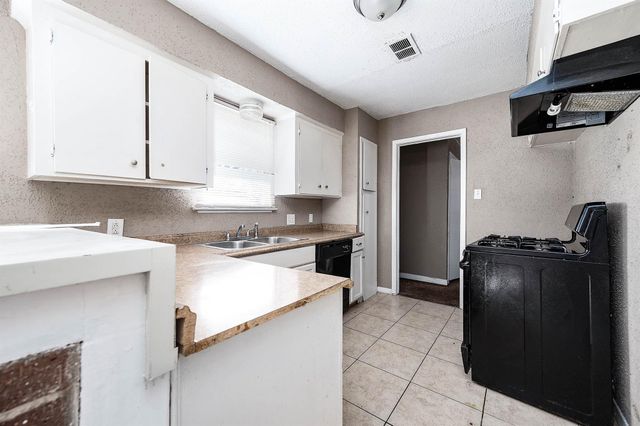 6110 Guadalupe Street, Houston, TX 77016