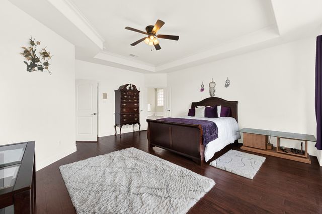 101 Island Way, Princeton, TX 75407