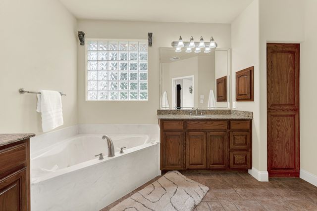 101 Island Way, Princeton, TX 75407