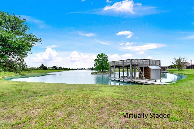 101 Island Way, Princeton, TX 75407