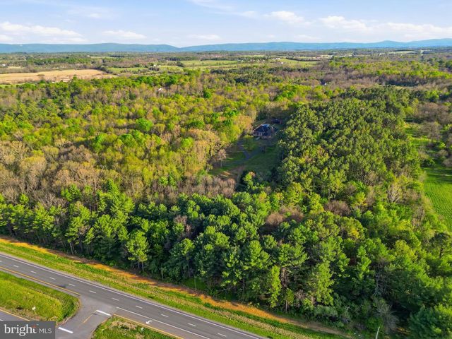 84 ROCK HALL FARM LN, Berryville, VA 22611