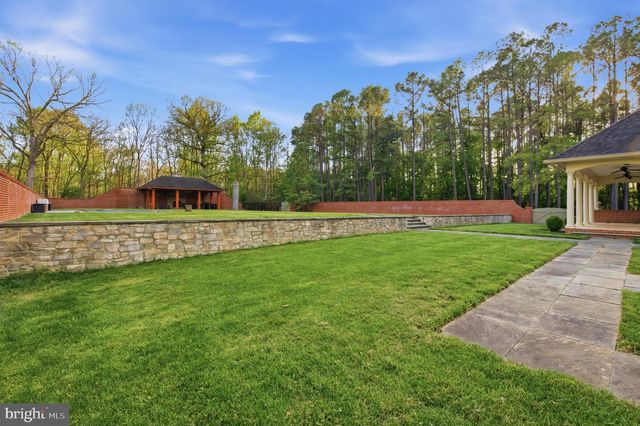 84 ROCK HALL FARM LN, Berryville, VA 22611