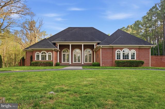 84 ROCK HALL FARM LN, Berryville, VA 22611