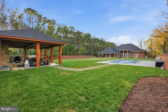 84 ROCK HALL FARM LN, Berryville, VA 22611