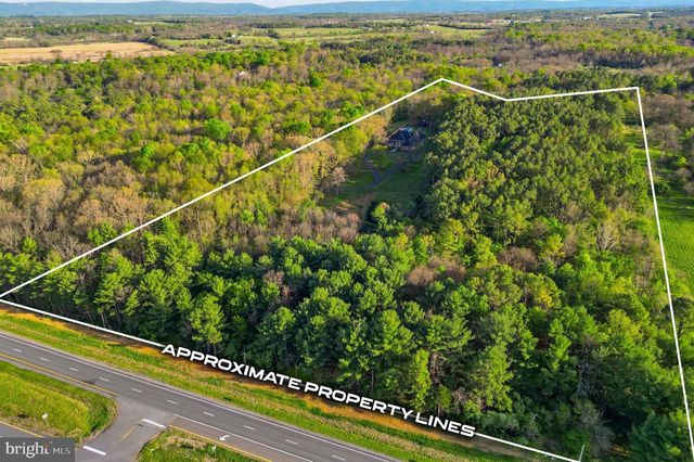84 ROCK HALL FARM LN, Berryville, VA 22611
