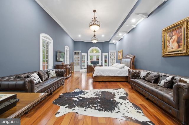 84 ROCK HALL FARM LN, Berryville, VA 22611