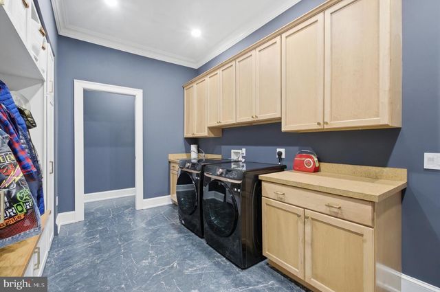 84 ROCK HALL FARM LN, Berryville, VA 22611