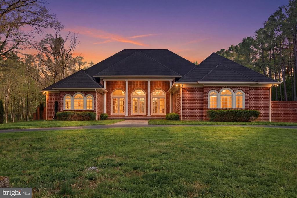 84 ROCK HALL FARM LN, Berryville, VA 22611