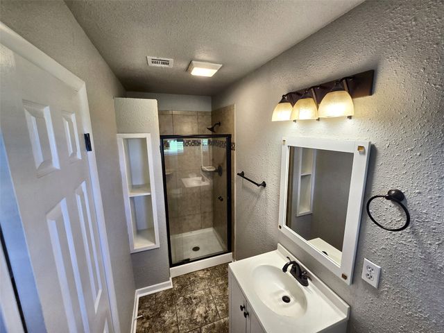 106 W 31 Place S, Sand Springs, OK 74063