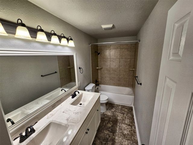 106 W 31 Place S, Sand Springs, OK 74063