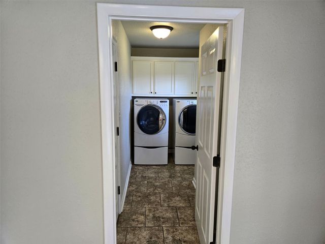 106 W 31 Place S, Sand Springs, OK 74063