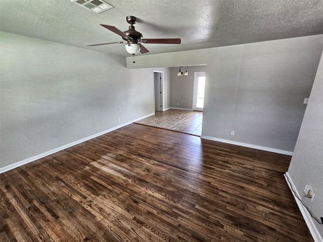 106 W 31 Place S, Sand Springs, OK 74063