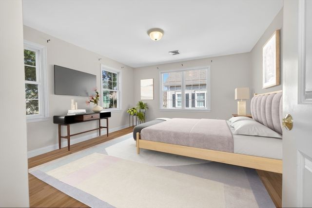 36 Prospect St 1, Waltham, MA 02453