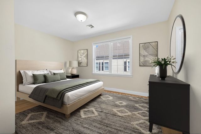 36 Prospect St 1, Waltham, MA 02453