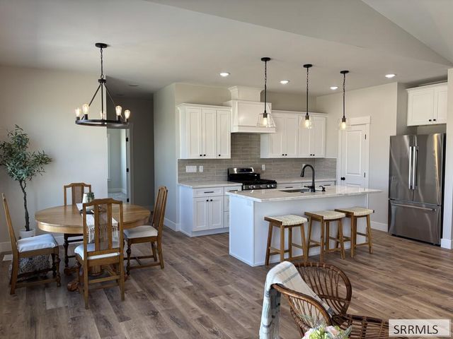1808 Twilight Rd, Rexburg, ID 83440