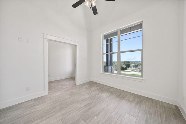 808 Dog Wood Road, Weatherford, TX 76085
