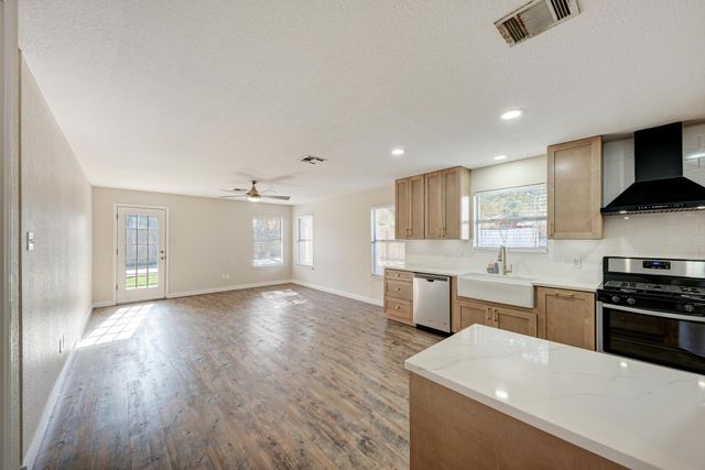 2317 Friarcreek LOOP, Round Rock, TX 78664