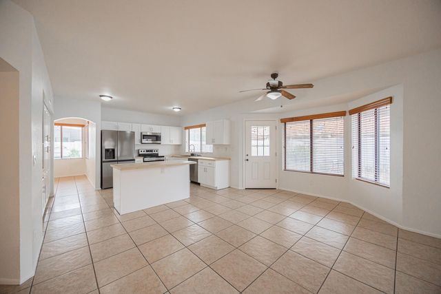 11121 W Sunflower Place, Avondale, AZ 85392