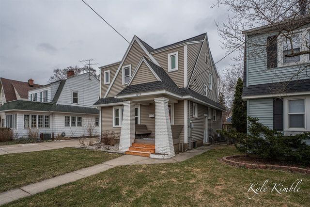 2048 College Avenue, Grand Rapids, MI 49507