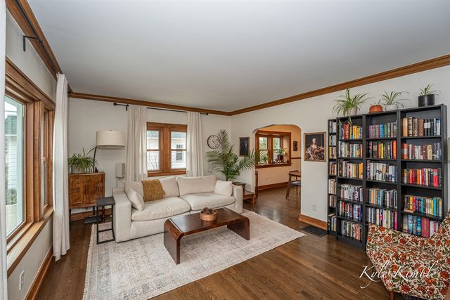 2048 College Avenue, Grand Rapids, MI 49507