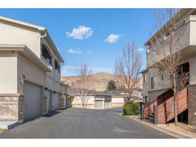 724 Elm Cir, Golden, CO 80401