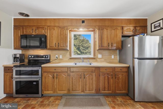 21 KING ST, Downingtown, PA 19335