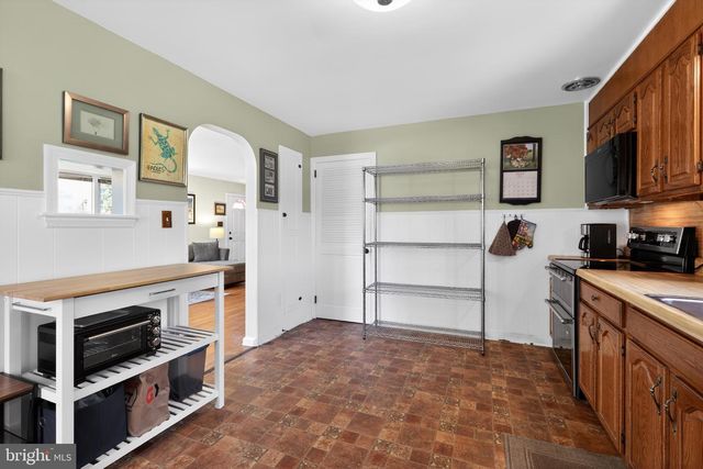 21 KING ST, Downingtown, PA 19335