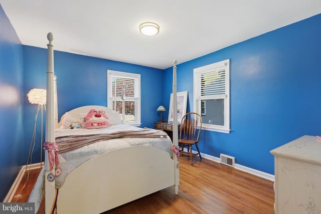 21 KING ST, Downingtown, PA 19335