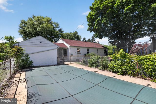 21 KING ST, Downingtown, PA 19335