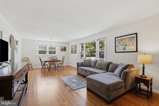 21 KING ST, Downingtown, PA 19335