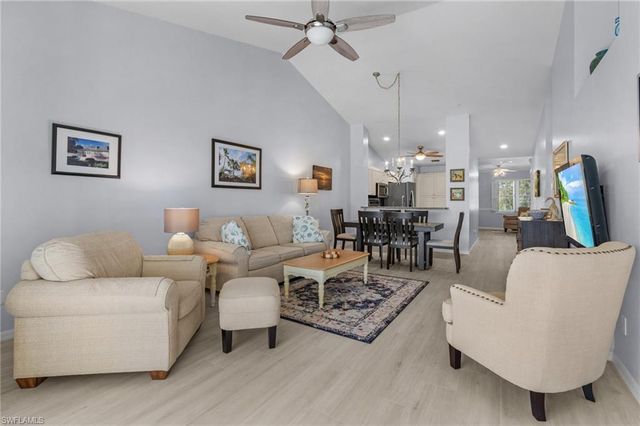 5010 Cedar Springs DR # 202, Naples, FL 34110