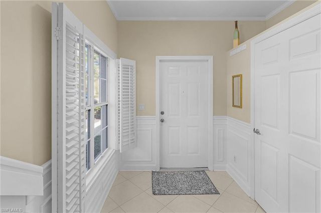 5010 Cedar Springs DR # 202, Naples, FL 34110