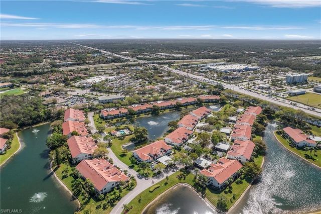 5010 Cedar Springs DR # 202, Naples, FL 34110